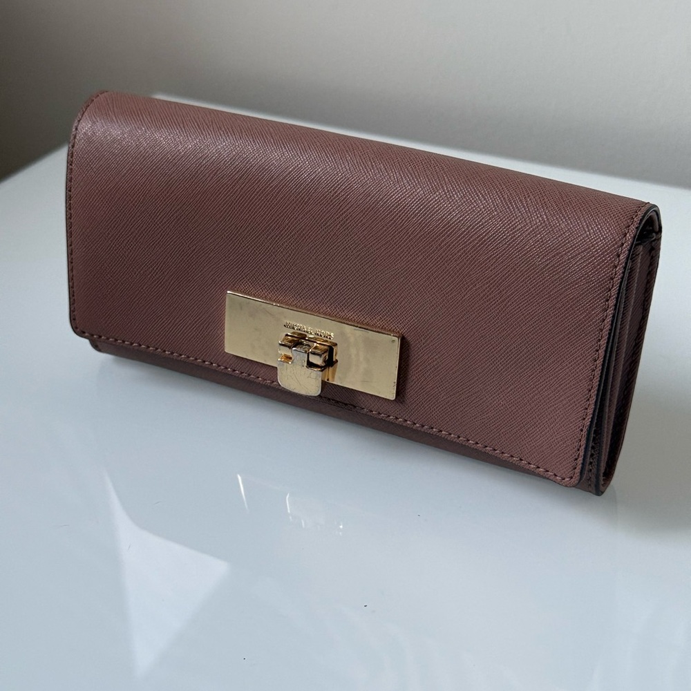 Michael Kors Callie Saffiano Leather Carryall Wallet Dusty Rose